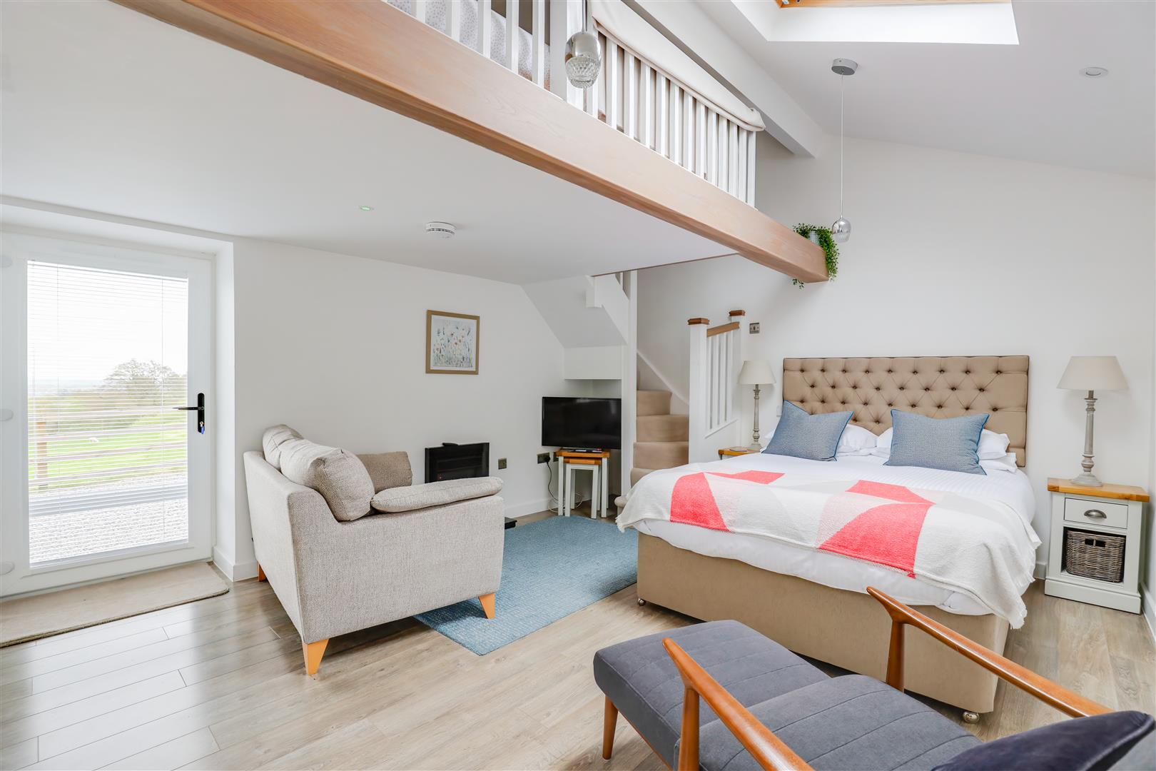 Warren Farm, Pendoylan, Nr Cowbridge, Vale of Glamorgan, CF71 7UJ